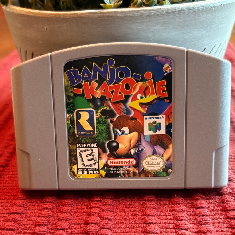 Nintendo Banjo-Kazooie Cartridge - Classic Gray